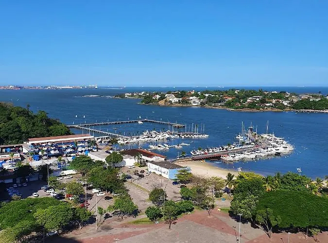 Praia Do Canto 502B